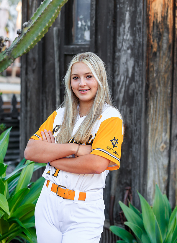 Cassidy Stinnett 14U Softball Pitcher